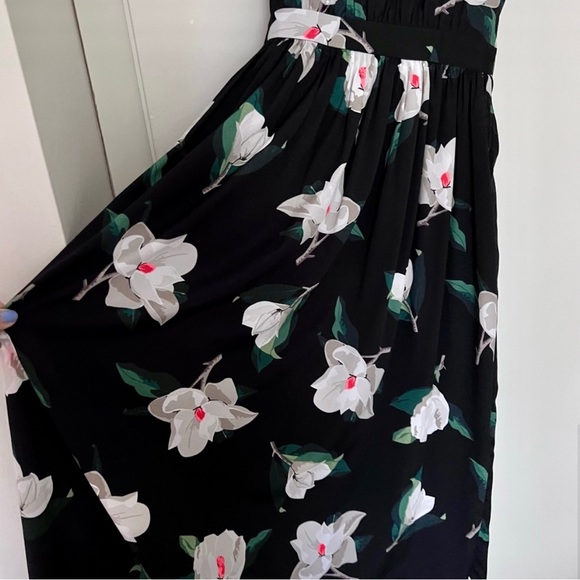 Banana Republic Black Floral Sleeveless Dress! Has pockets! 😁 - Host Pick! - Picture 4 of 5